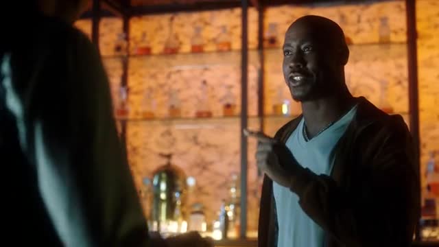 Хлоя становится Люцифером