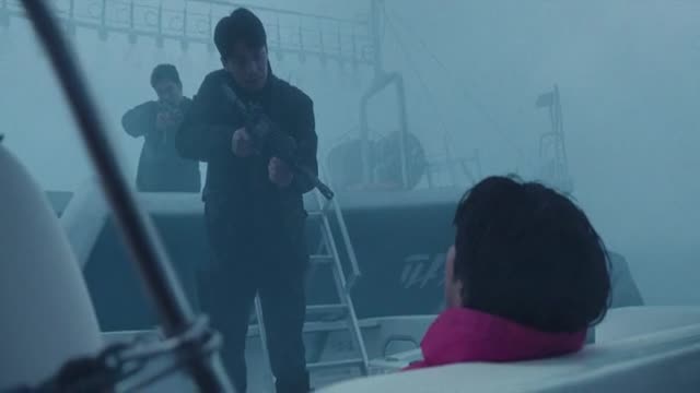 Люди есть...