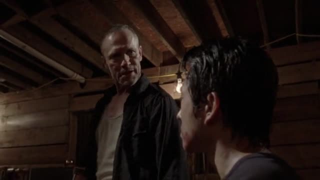 Когда мертвецы стучат в дверь