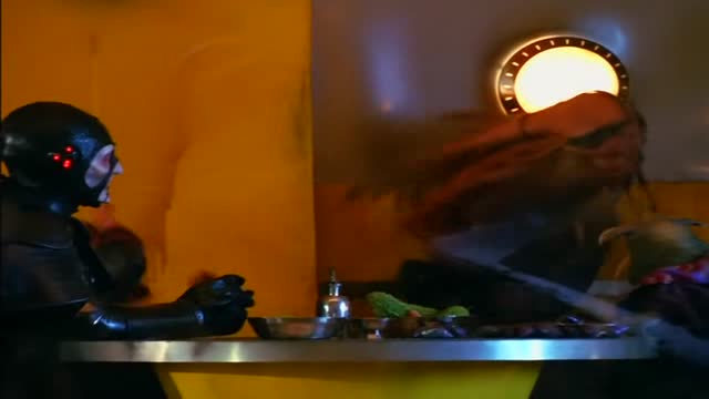 Во львином логове. Часть 2: «Волк в овечьей шкуре»