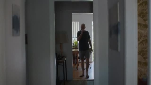 Я твоя девчонка